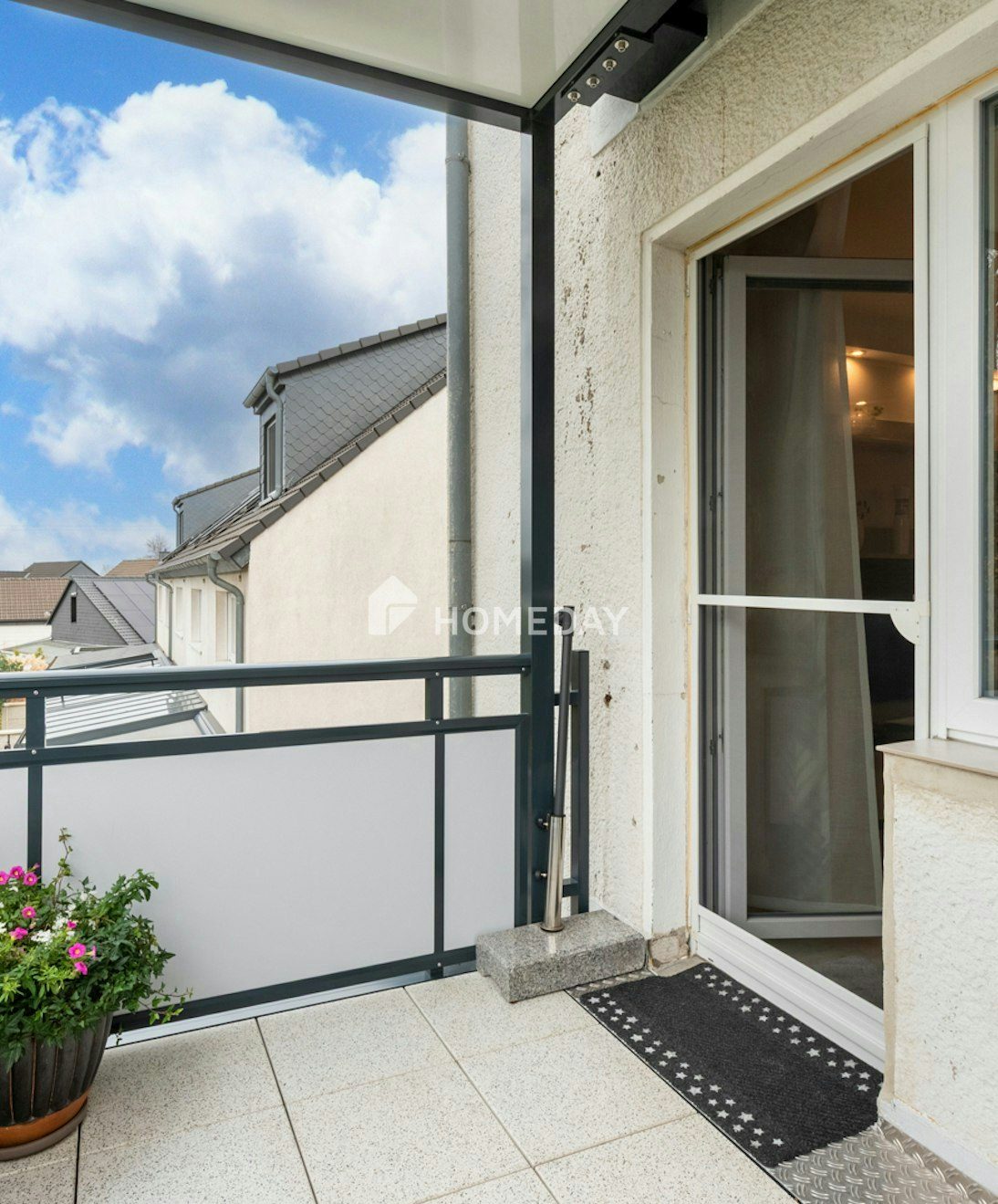 Gepflegte 3-Zimmer-Wohnung mit Balkon, moderner Ausstattung und Einbauküche