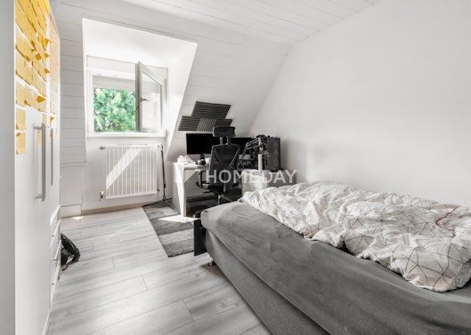 Charmante 2-Zimmer-Etagenwohnung mit Tageslichtbad