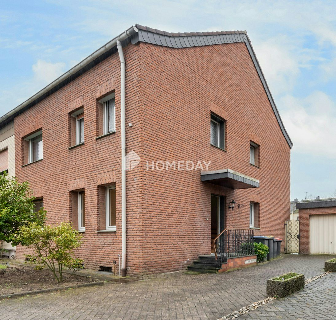 ZFH/DHH mit Terrasse, Loggia und Garage | Vollkeller | Viel Potenzial!