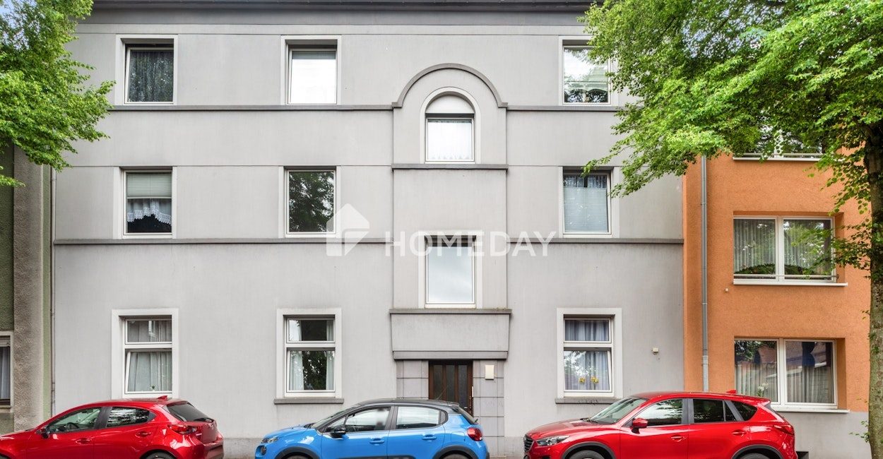 Kapitalanlage mit Entwicklungspotenzial – Gepflegtes Mehrfamilienhaus auf großzügigem Grundstück